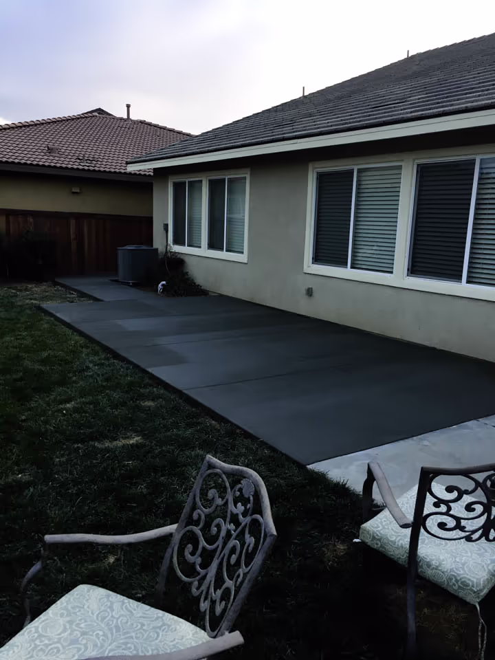 Residential Concrete Walkways Flatwork Patio Extension — photo 4